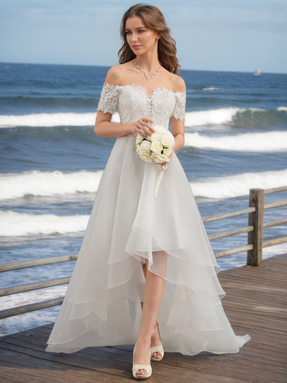 Robes de Mariée Trapèze/Princesse à Épaules Dénudées, Manches Courtes et Volants