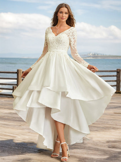 Robes de Mariée Trapèze/Princesse à Col en V et Manches Longues avec Strass