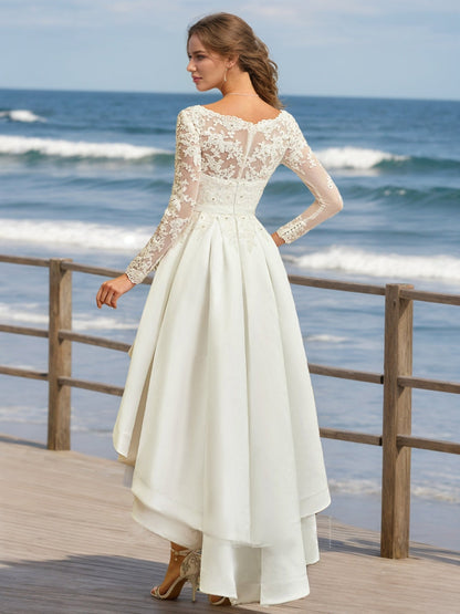 Robes de Mariée Trapèze/Princesse à Col en V et Manches Longues avec Strass