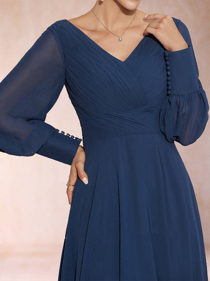 Robes de Mère de la Mariée Coupe A-Line/Princesse, Col en V, Manches Longues, Froncées