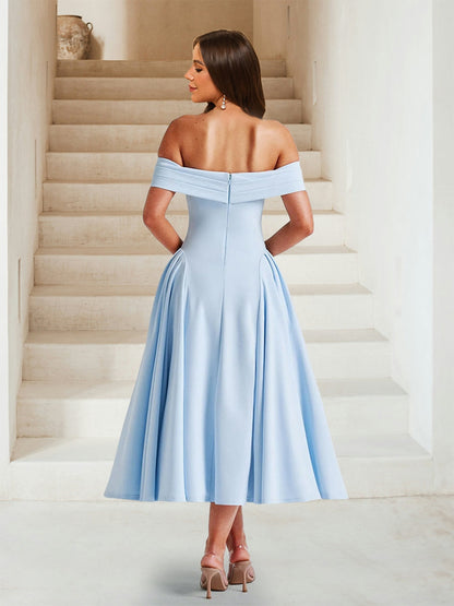 Robes de Demoiselled'Honneur Trapèze/Princesse à Épaules Dénudées et Longueur Thé avec Plis