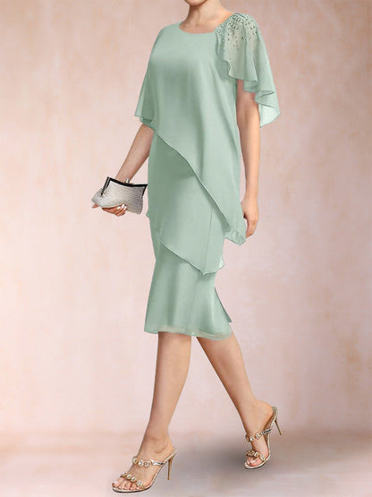 Robe de Mère de la Mariée Fourreau/Colonne à Col Asymétrique et Manches Courtes à Volants avec Perles