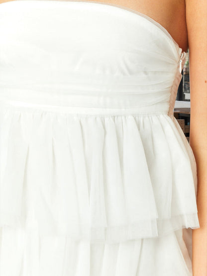 Robes de Bal Courtes en Tulle à Volants Superposés sans Bretelles Ligne A/Princesse