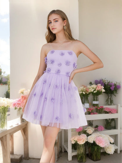 Robes de Retour à la Maison Courtes sans Bretelles et sans Manches en Ligne A/Princesse avec Appliques Florales