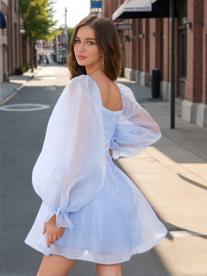 Robes de Retour Courtes Col Bénitier Manches Bouffantes Ligne A/Princesse avec Volants