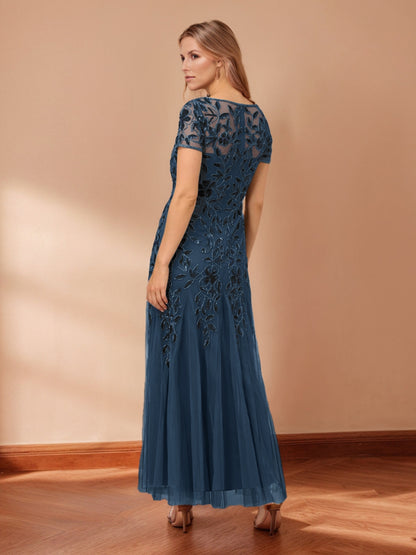 Robes de Mère de la Mariée Fourreau/Colonne Décolleté en Cuillère Manches Courtes Perlées avec Paillettes