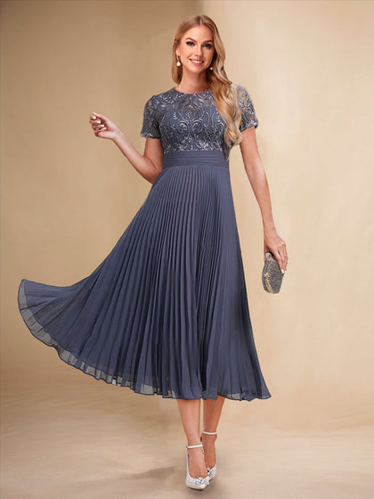Robes de Mère de la Mariée Ligne A/Princesse Col en V Manches Courtes Plissées avec Appliqués