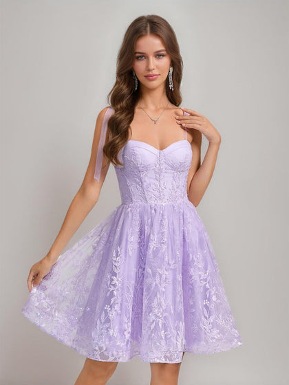 Robes de Retour à la Maison Courtes en Sequins sans Manches avec Nœud et Appliqués, Col en Cœur, Style A-Ligne/Princesse