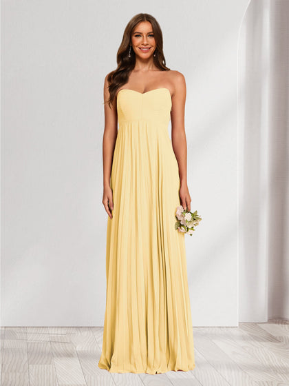 Robes de demoiselle d'honneur coupe A-line/Princesse sans bretelles, longueur ras du sol avec plis