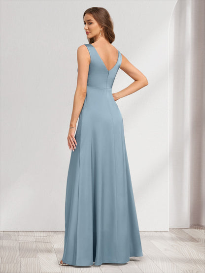 Robes de demoiselle d'honneur en satin coupe trapèze à col en V sans manches froncées