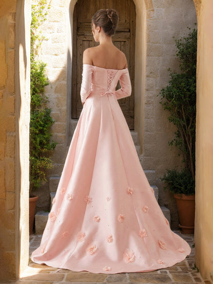 Robe de bal bustier à manches longues, coupe trapèze/princesse, ornée de fleurs 3D
