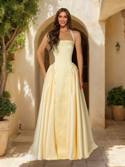 Robes de bal trapèze/princesse dos nu, taille basque, sans bretelles, ornées de perles
