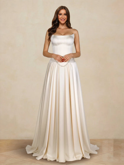 Robes de bal trapèze/princesse sans bretelles, taille basque, avec fronces et perles
