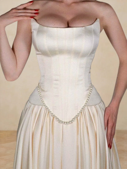 Robes de bal trapèze/princesse sans bretelles, taille basque, avec fronces et perles