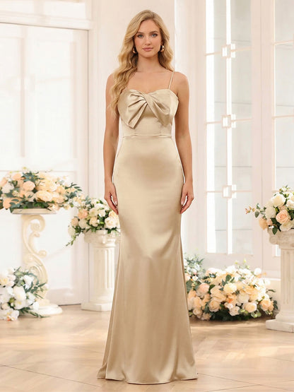 Robe de demoiselle d'honneur fourreau/colonne sans manches à fines bretelles et nœud papillon