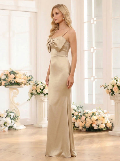 Robe de demoiselle d'honneur fourreau/colonne sans manches à fines bretelles et nœud papillon