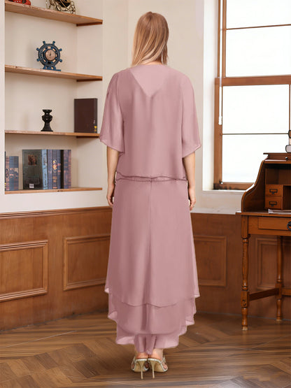 Robe de la mère de la mariée trapèze asymétrique, col en V, demi-manches, froncée avec perles