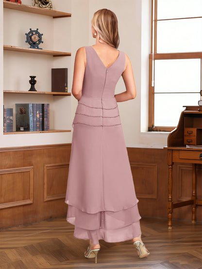 Robe de la mère de la mariée trapèze asymétrique, col en V, demi-manches, froncée avec perles