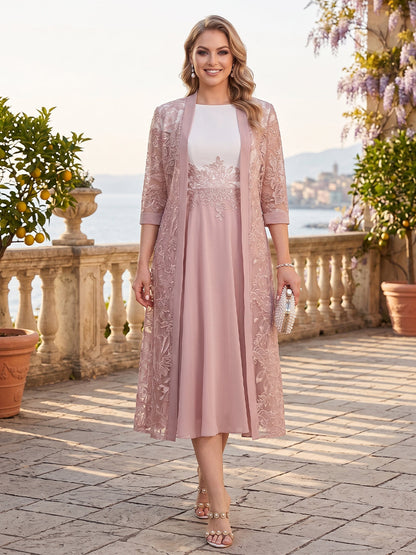 Robe Mère de la Mariée Grande Taille A-Ligne Col Rond à Manches Courtes Longueur Thé avec Appliques et Dentelle