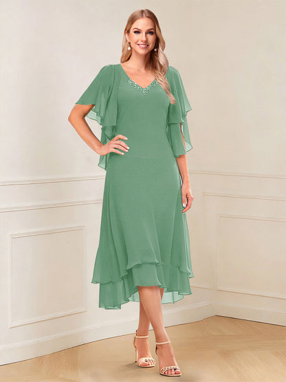 Robe de la mère de la mariée midi trapèze, col en V, manches courtes, volants et perles
