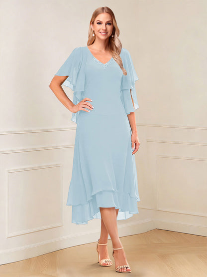 Robe de la mère de la mariée midi trapèze, col en V, manches courtes, volants et perles