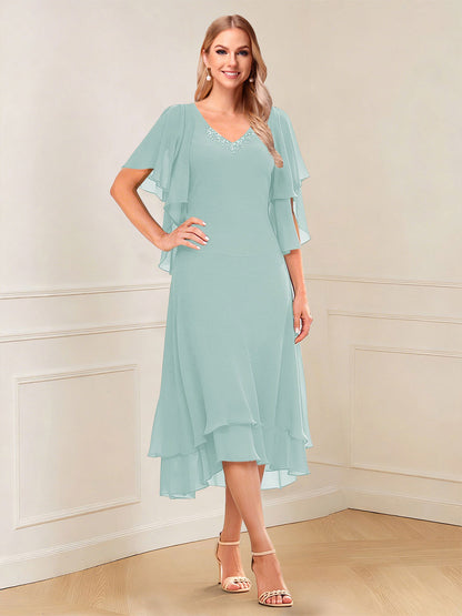 Robe de la mère de la mariée midi trapèze, col en V, manches courtes, volants et perles