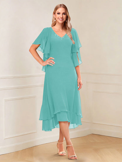 Robe de la mère de la mariée midi trapèze, col en V, manches courtes, volants et perles