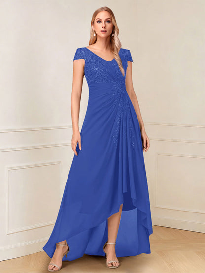 Robe de la mère de la mariée trapèze asymétrique, col en V, mancherons, paillettes et fronces