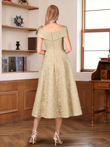 Robe Mère de la Mariée Ligne A Col en V Manches Courtes Longueur Thé avec Appliques & Nœud