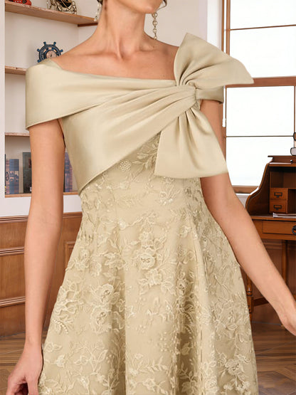 Robe Mère de la Mariée Ligne A Col en V Manches Courtes Longueur Thé avec Appliques & Nœud
