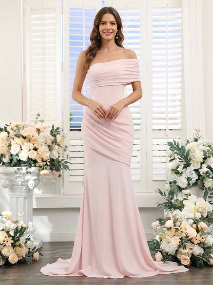 Robe de demoiselle d'honneur longue à une épaule, manches courtes, plissée, coupe trompette/sirène