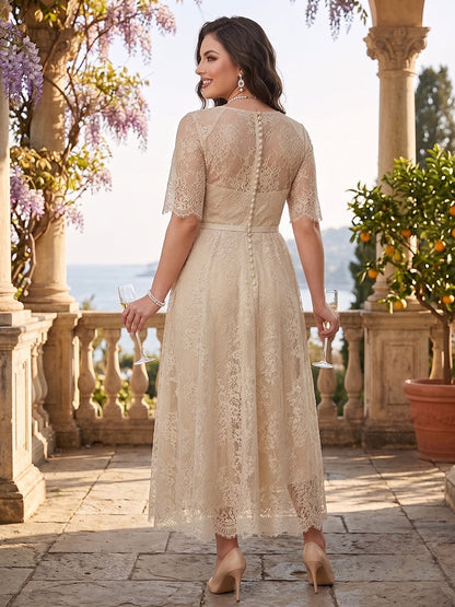 Robe Mère de la Mariée Grande Taille A-Ligne Col Illusion à Demi-manches Longueur Thé avec Appliques et Ceinture