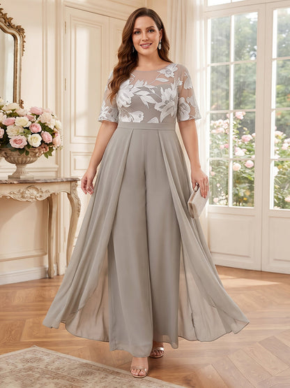 Combinaison en mousseline grande taille pour mère de la mariée : encolure ronde, manches 3/4, longueur au sol, avec... Motifs appliqués et dentelle