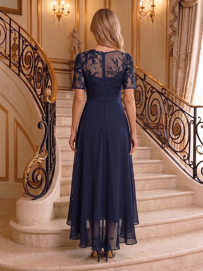 Robe Mère de la Mariée Ligne A Asymétrique Col Rond Manches Courtes avec Appliques & Volants