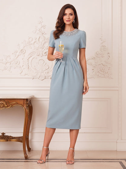 Robe Mère de la Mariée Fourreau Col Rond Manches Courtes Longueur Thé avec Strass