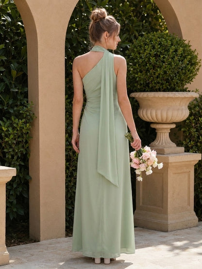 Robe de demoiselle d'honneur longue au sol fourreau, asymétrique à une épaule sans manches avec effet drapé
