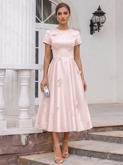 Ligne A/Princesse Scoop Manches Courtes Longueur Thé Robes de Cocktail avec Florale 3D & Plis