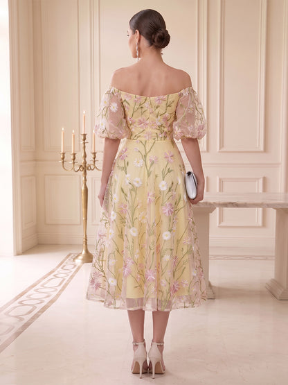 Robe d'Invité de Mariage Ligne A/Princesse Sans Bretelles, Manches Bouffantes, Longueur Thé, avec Appliques & Dentelle