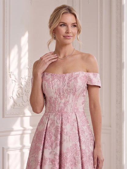 Robe d'Invité de Mariage Ligne A/Princesse, Épaules Dénudées, Longueur Thé, avec Fronces