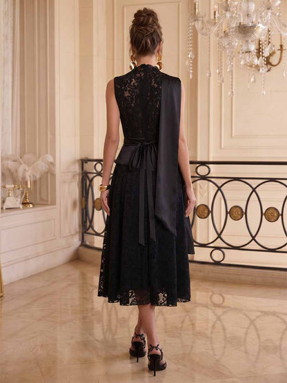 Robe de Cocktail Ligne A/Princesse Col Haut Sans Manches Asymétrique avec Plis & Dentelle