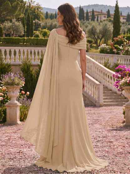 Robe Mère de la Mariée Coupe A-Ligne/Princesse Épaules Dénudées Sans Manches Longueur Sol avec Fronces et Strass