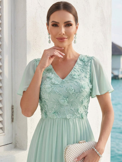 Robe Mère de la Mariée Ligne A/Princesse Col en V à Manches Courtes Longueur Sol avec Fleurs 3D et Broderies