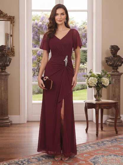 Robe de Mère de la Mariée Coupe Fourreau/Gaine à Col en V, Manches Courtes, Longueur Cheville avec Fente Latérale & Volants