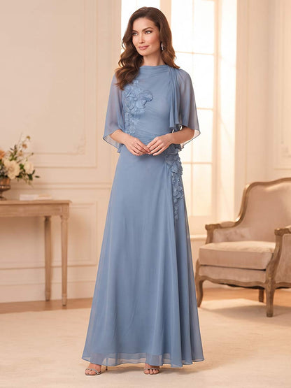 Robe de mère de la mariée longue, coupe trapèze/princesse, encolure ronde, manches mi-longues, avec cape et fleurs en 3D