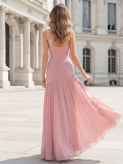 Robe de demoiselle d'honneur longue, coupe fourreau/droite, asymétrique (une épaule), sans manches, en mousseline, avec perles