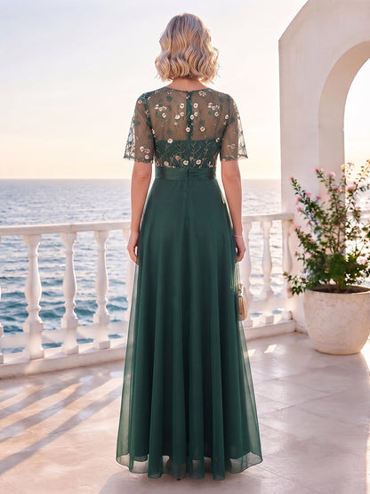 Robe de mère de la mariée trapèze/princesse, col en V, manches courtes, en tulle, longueur au sol, avec dentelle