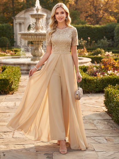 Combinaison pour mère de la mariée en mousseline, encolure arrondie, manches courtes, avec surjupe et motifs appliqués