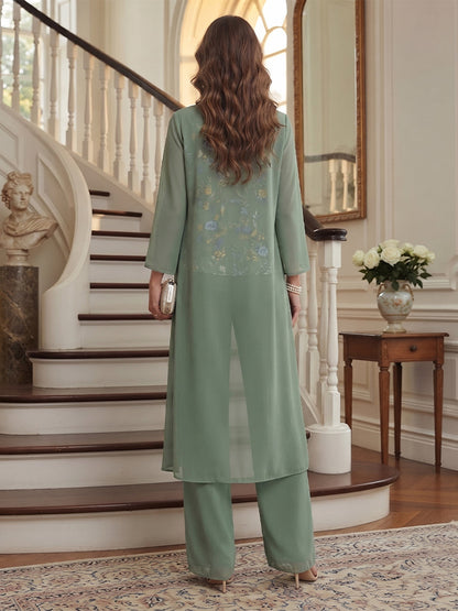 Ensemble pantalon 3 pièces en mousseline pour mère de la mariée : encolure arrondie, manches longues, longueur aux chevilles et broderies