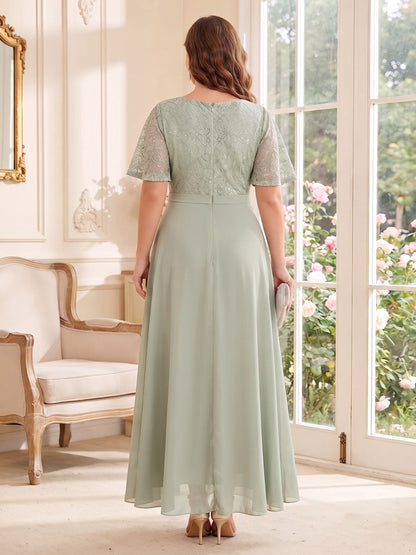 Combinaison de mère de la mariée grande taille en mousseline, encolure arrondie, manches courtes, longueur cheville, avec dentelle et plis