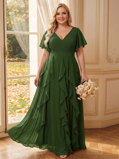 Robes de demoiselle d'honneur grande taille en mousseline, coupe trapèze/princesse, col en V, manches courtes, longueur au sol, plis et volants